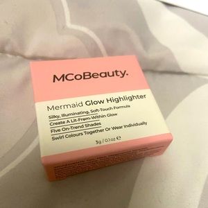 MCo Beauty Mermaid Highlighter